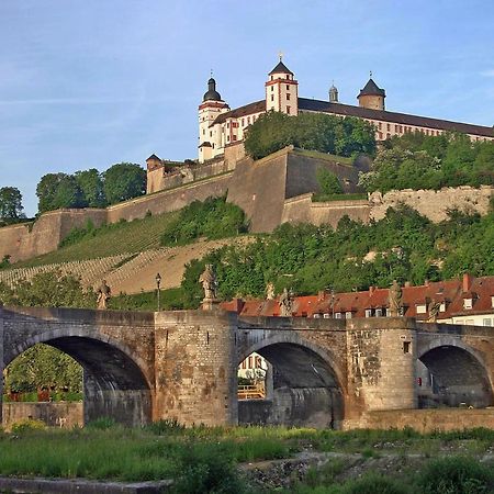 Central City Apartment - Direct View Of Main And Fortress Wurtzbourg Extérieur photo